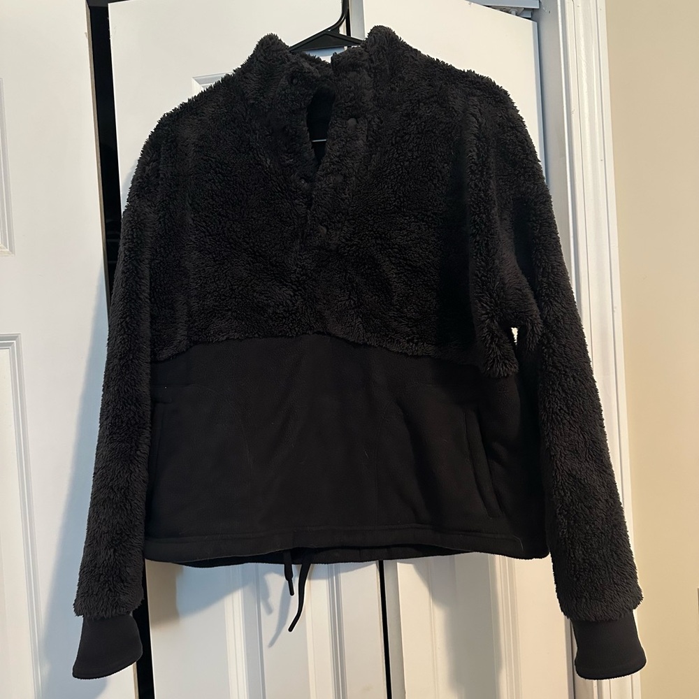 Women's Black Fleece Jacket